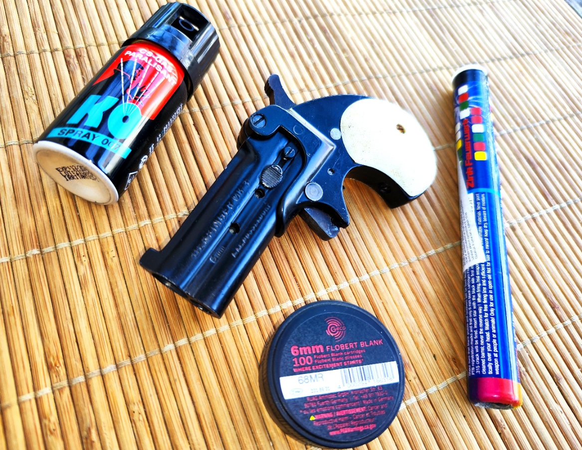 Derringer Düsseldorfból - gáz-riasztó retró