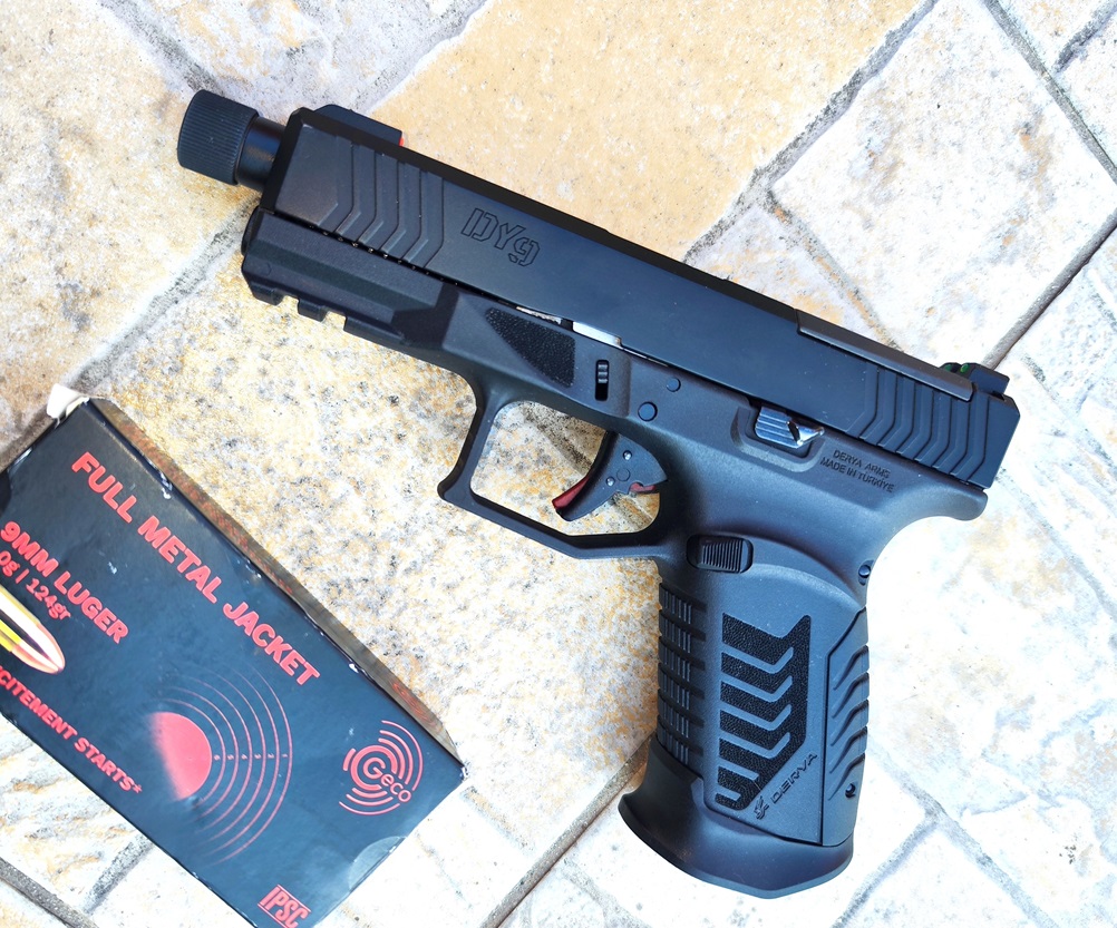 Mini tesztcikk: Török GLOCK, Derya DY9